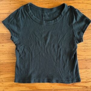 Brandy Melville John Galt Green Cropped T-Shirt
